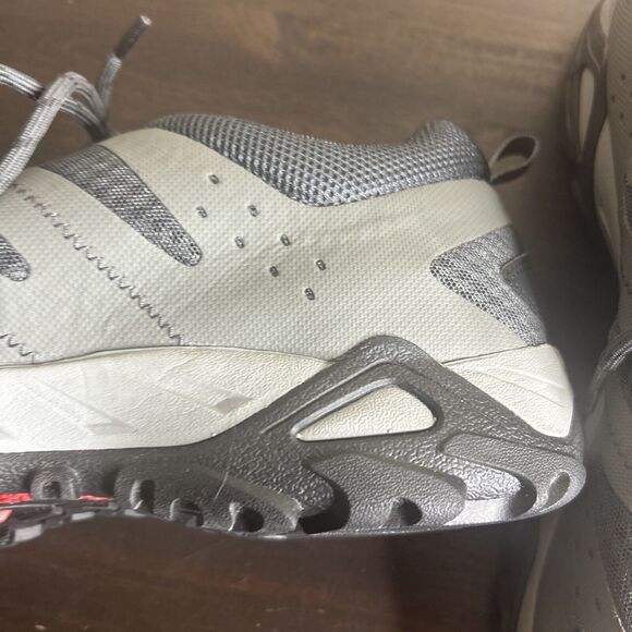 Columbia Peakfreak Men's Size 13 US Gray Hiking Trail Shoe BM3928-030 - Picture 3 of 15